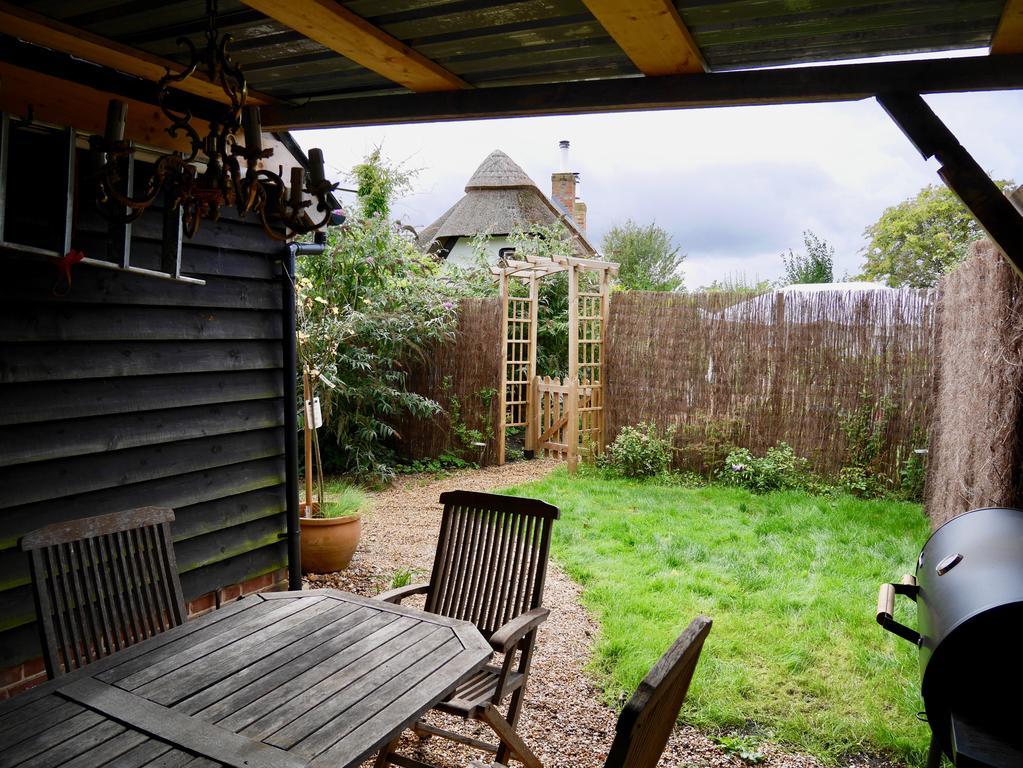 Wayside Cottage บิวลี ภายนอก รูปภาพ